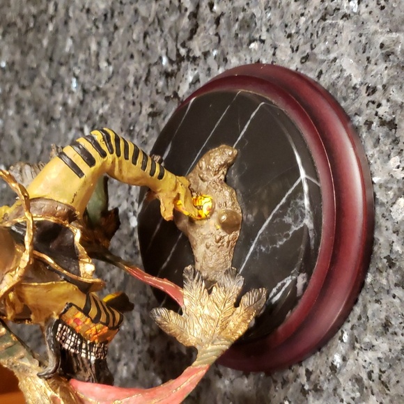 INDIAN  THE SPIRIT OF THE RAVEN.. AMERICA INDIAN DANCE ART - Picture 8 of 17